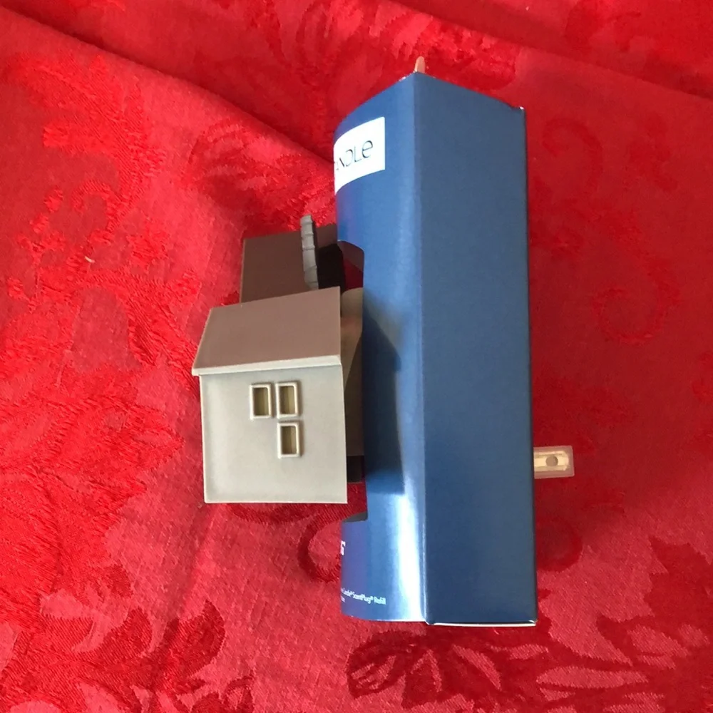 Yankee Candle Gray & Brown Evening Village ScentPlug Diffuser